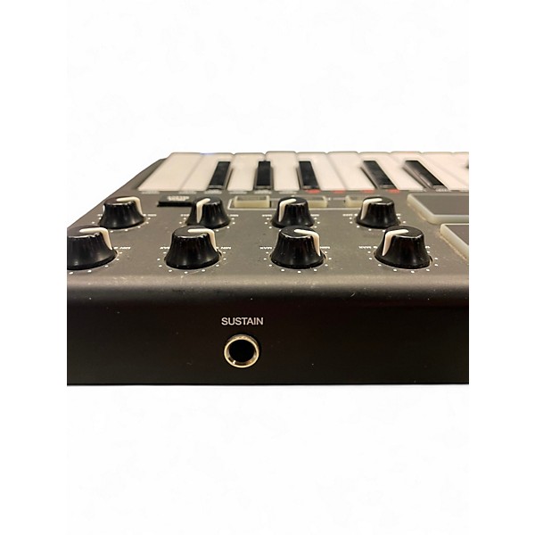 Used Akai Professional mpk mini mpk 3 MIDI Controller