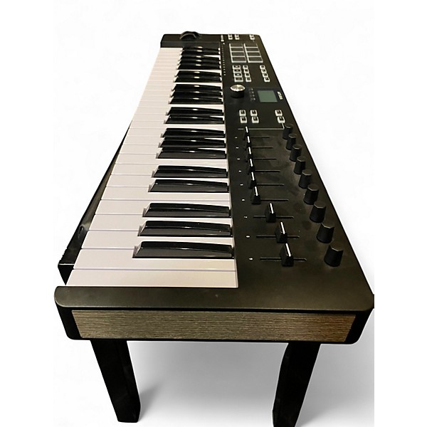 Used Arturia Keylab Essential 49 mk3 MIDI Controller