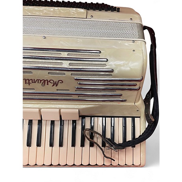 Used Milanti LM 41 120 Accordion