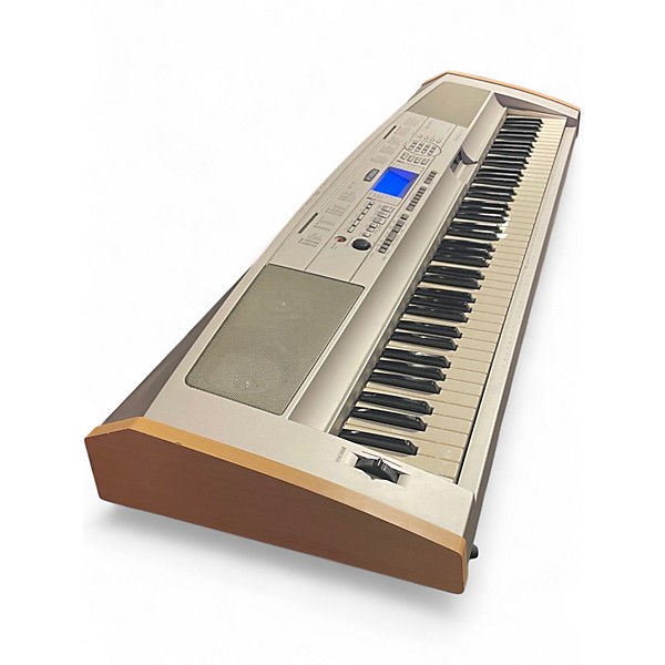 Used Yamaha DGX-500