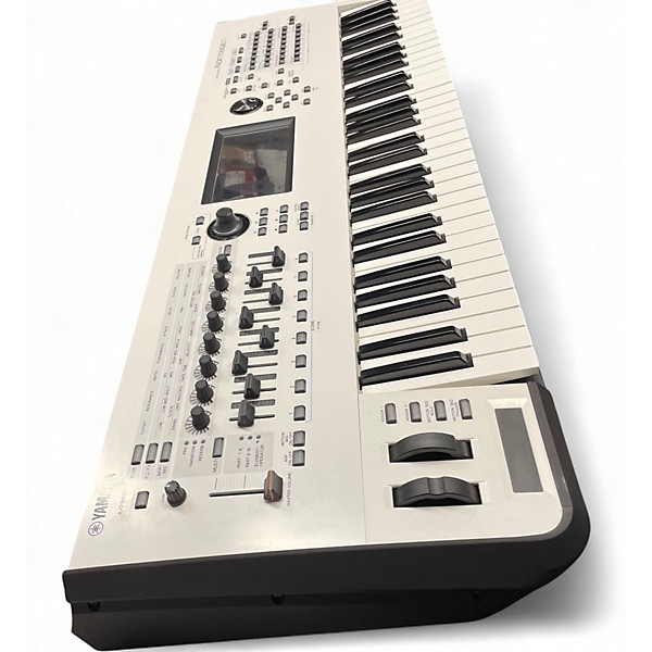 Used Yamaha Montage 61 Key Synthesizer