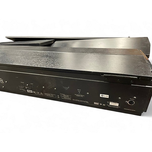 Used Roland F140R Digital Piano