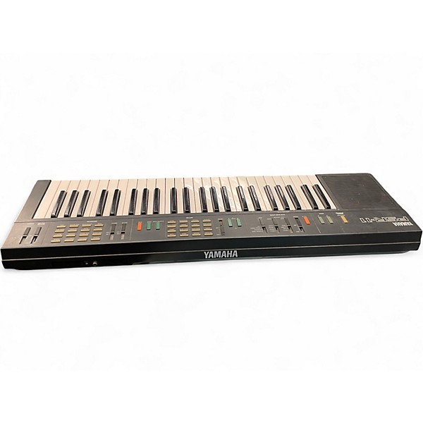 Used Yamaha PSR11 Portable Keyboard