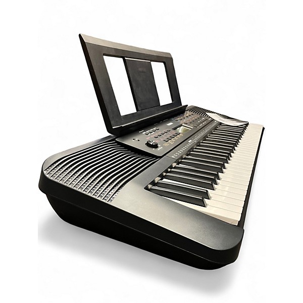 Used Yamaha PSR-E273 Portable Keyboard