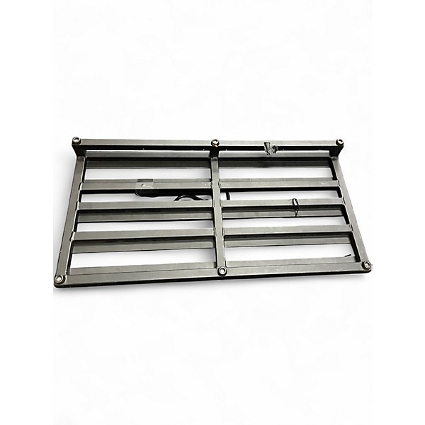 Used Pedaltrain pedaltrain pro with wheeled case Pedal Board