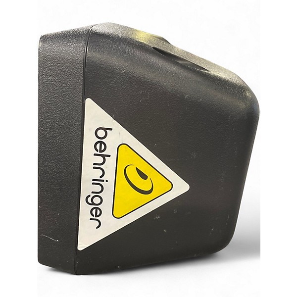 Used Behringer eurolive b205d Powered Speaker