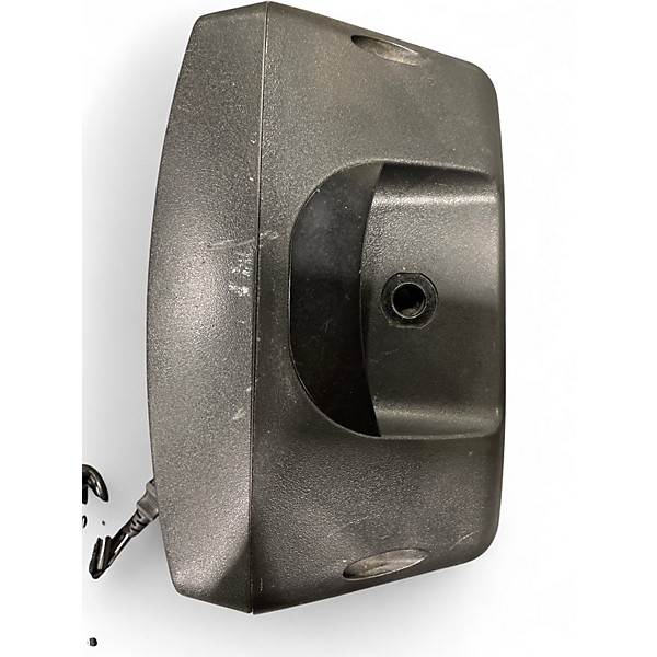 Used Behringer eurolive b205d Powered Speaker