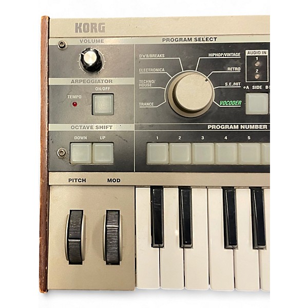 Used KORG MICROKORG Synthesizer