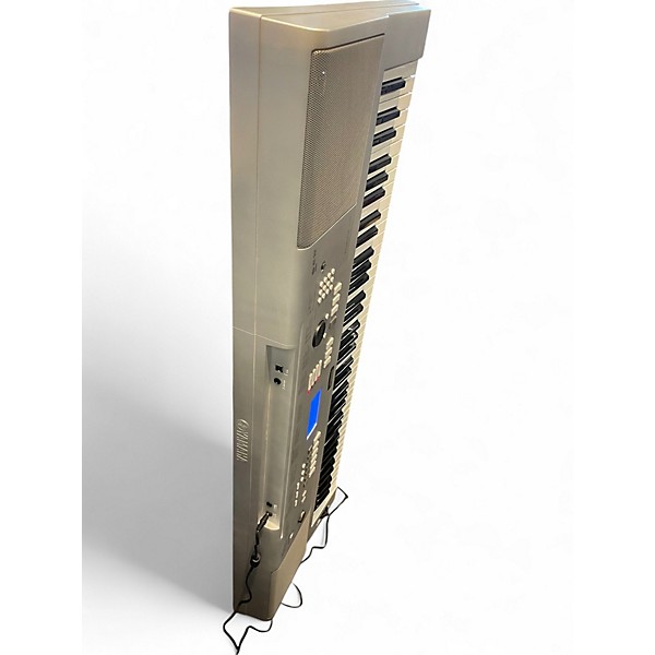 Used Yamaha DGX220 Portable Keyboard