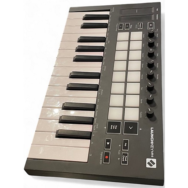 Used Novation Launchkey 25 Key MIDI Controller