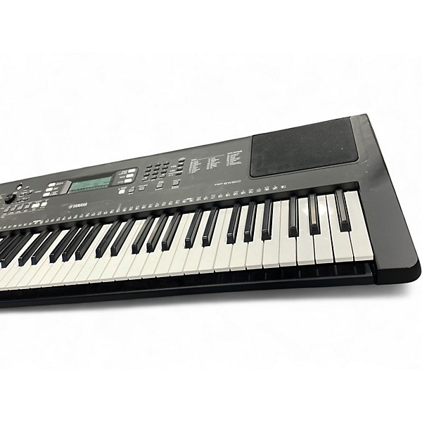 Used Yamaha PSR EW310 Keyboard Workstation