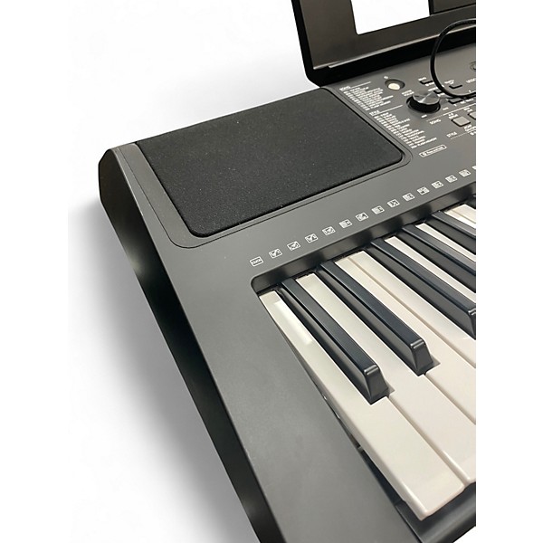 Used Yamaha PSR-E373