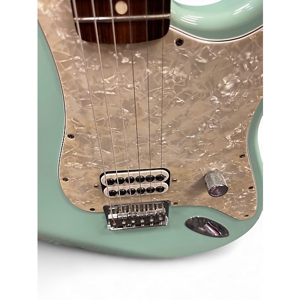 Used Fender Fender Limited Edition Tom DeLonge Signature Stratocaster Surf Green Solid Body Electric Guitar