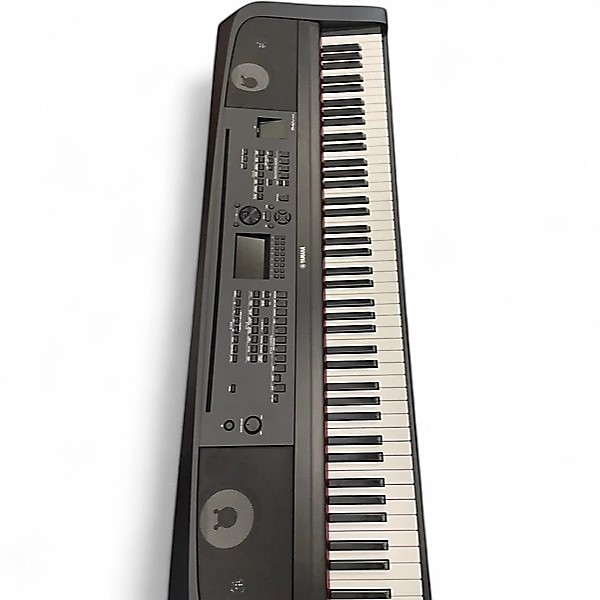 Used Yamaha DGX670 Portable Keyboard