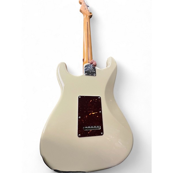 Used Fender American Professional II Stratocaster White Solid Body Electric Guitar
