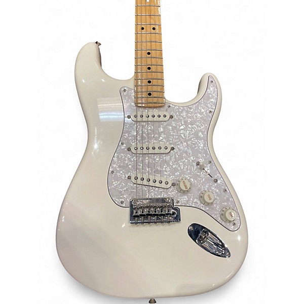 Used Fender Player Stratocaster Classic White Solid Body Electric Guitar