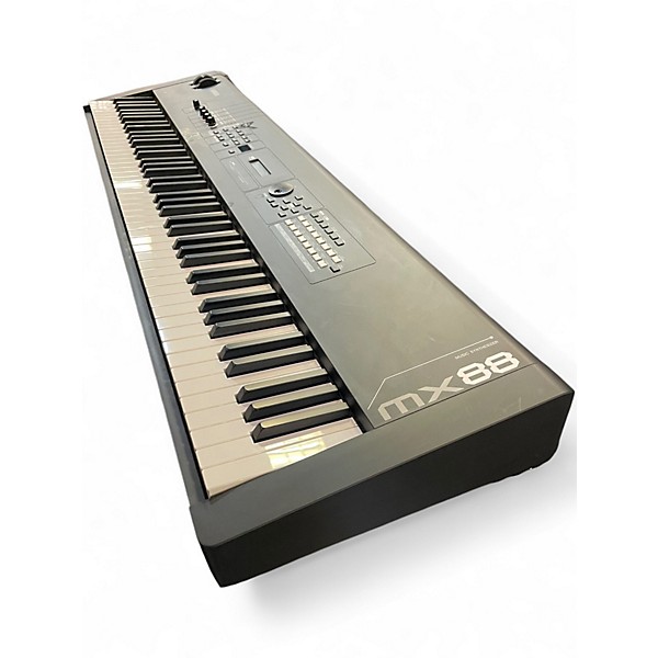 Used Yamaha MX88 Synthesizer