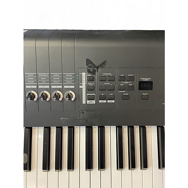 Used Yamaha MX88 Synthesizer