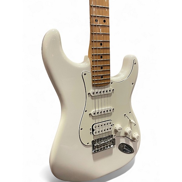 Used Fender Player Stratocaster HSS Polar White Solid Body Electric Guitar