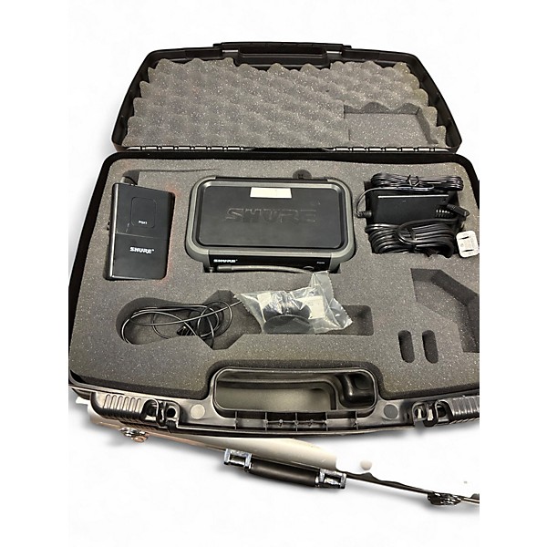 Used Shure pgx4 lavalier Lavalier Wireless System