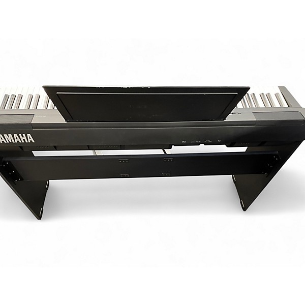Used Yamaha P125 Digital Piano
