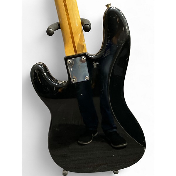 Used 1990s Fender 90s MIM  P-bass Black Electric Bass Guitar