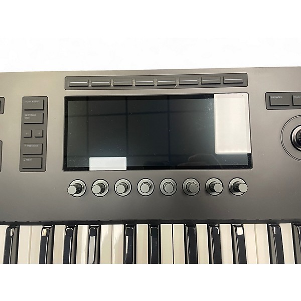 Used Native Instruments Komplete Kontrol S61 MK3 MIDI Controller