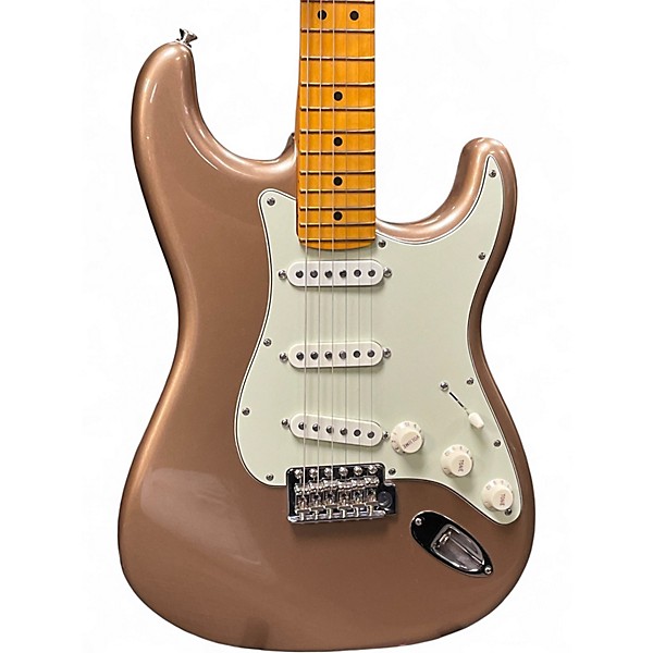 Used 2025 Fender AMERICAN PROFESSIONAL CLASSIC STRATOCASTER  FADED FIREMIST GOLD Solid Body Electric Guitar