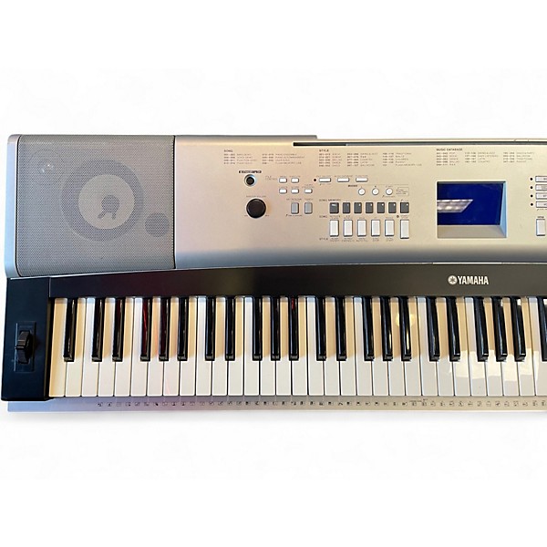 Used Yamaha DGX 520 Stage Piano