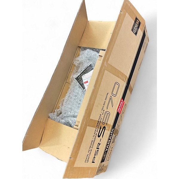 Used Yamaha PSRS970 61 Key Keyboard Workstation