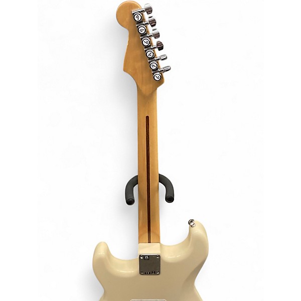 Used Fender Player Stratocaster White Solid Body Electric Guitar