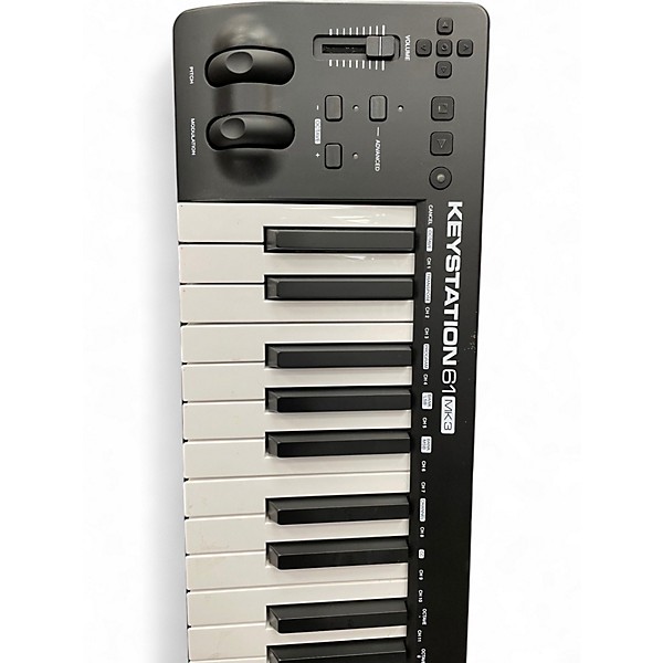 Used M-Audio KEYSTATION 61 MK3 MIDI Controller