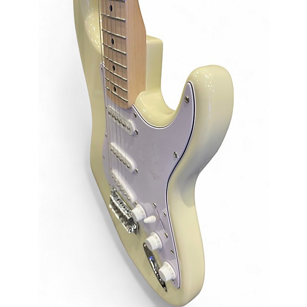 Used Squier Affinity Stratocaster White Solid Body Electric Guitar