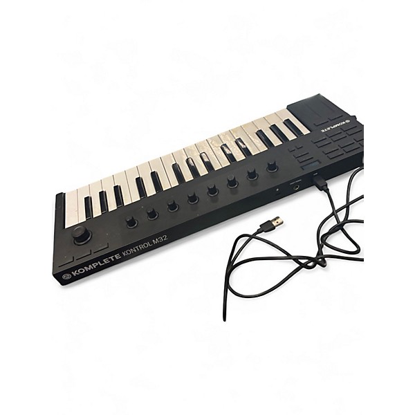 Used Native Instruments KOMPLETE KONTROL M32 MIDI Controller