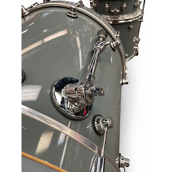 Used 2018 DW 5 Piece Design Series Gray Drum Kit