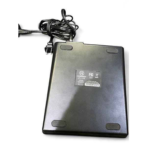 Used Harbinger LV8 Powered Mixer