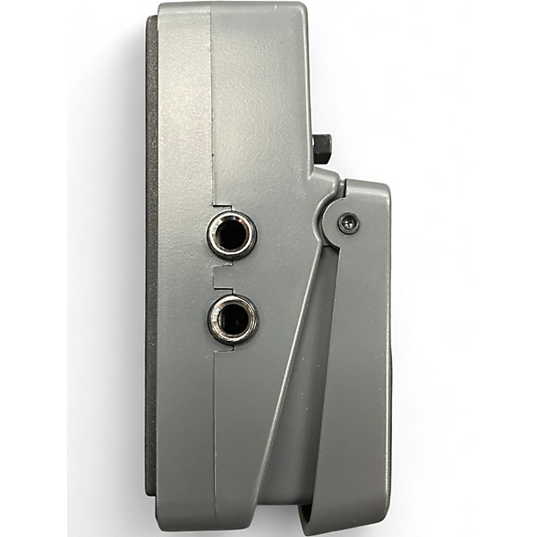 Used Behringer TU300 Chromatic Tuner Pedal