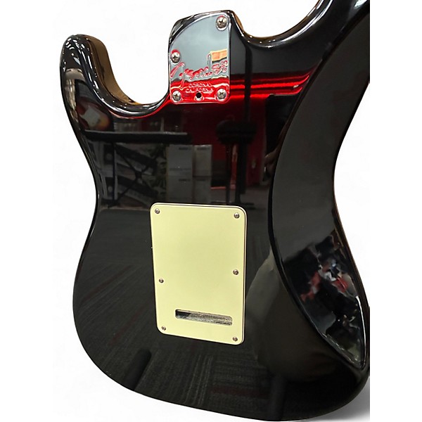 Used Fender American Deluxe Stratocaster Black Solid Body Electric Guitar