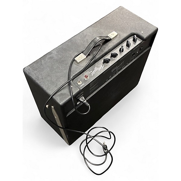 Used Fender FR12 Guitar Combo Amp