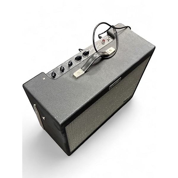 Used Fender FR12 Guitar Combo Amp