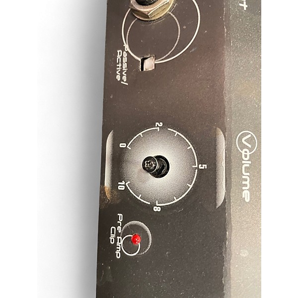 Used Fender BASSMAN 60 Bass Combo Amp