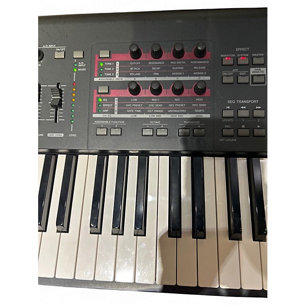 Used Yamaha MOXF8 88 Key Keyboard Workstation