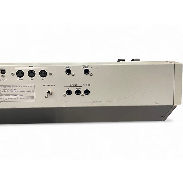 Used Yamaha MO8 88 Key Keyboard Workstation