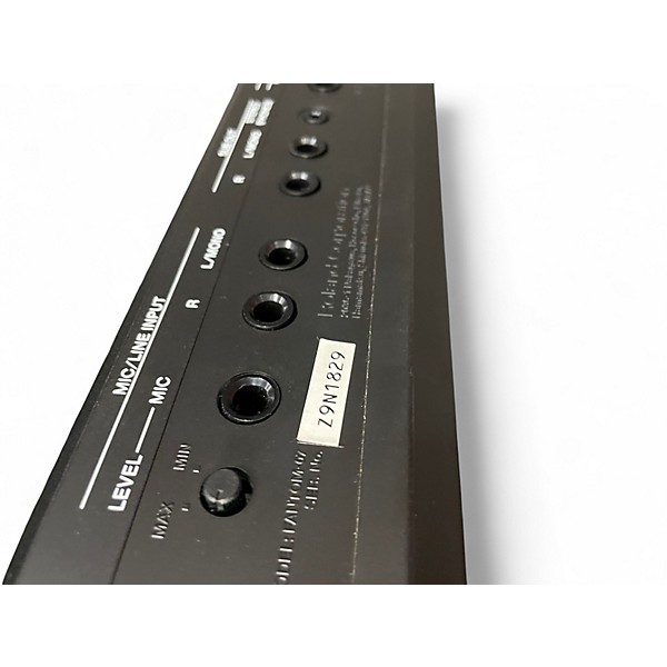 Used Roland Fantom 07 Keyboard Workstation