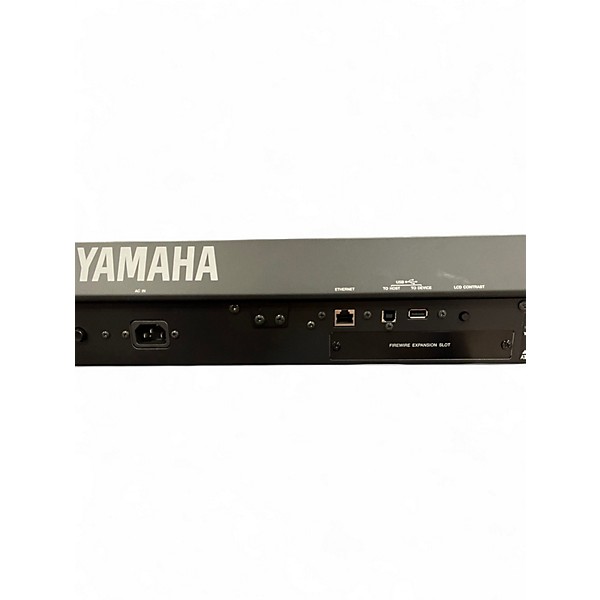 Used Yamaha CP33 88 Key Stage Piano