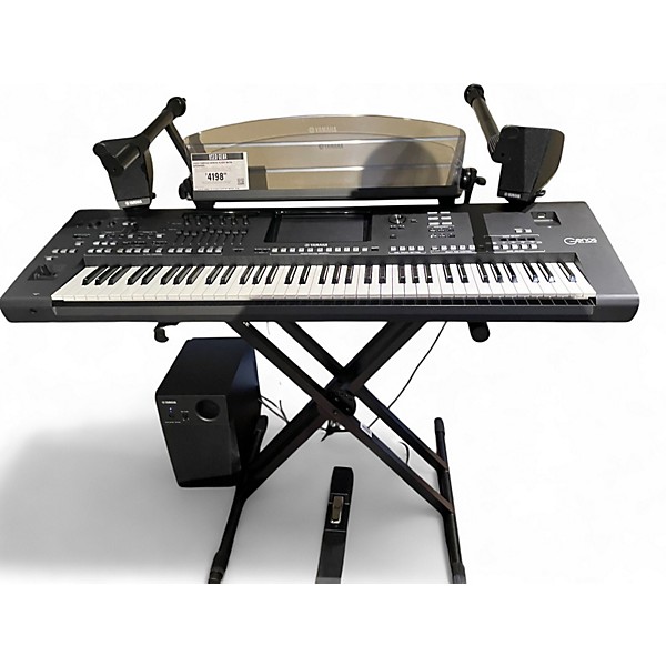 Used Yamaha GENOS 76 Key WITH SPEAKERS