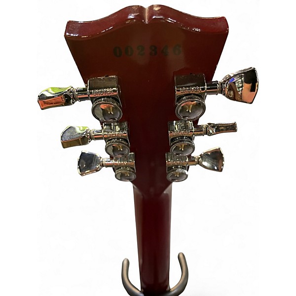 Used 2000 Gibson Les Paul Classic Cherry Sunburst Solid Body Electric Guitar