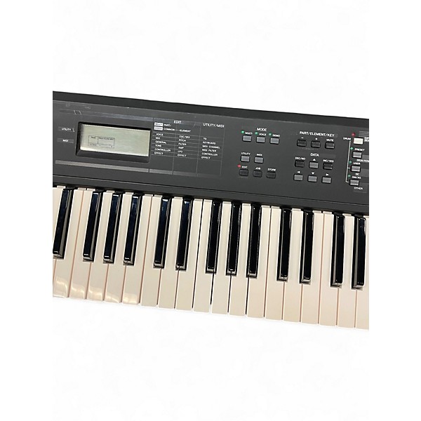 Used Yamaha S03 61 Key Synthesizer