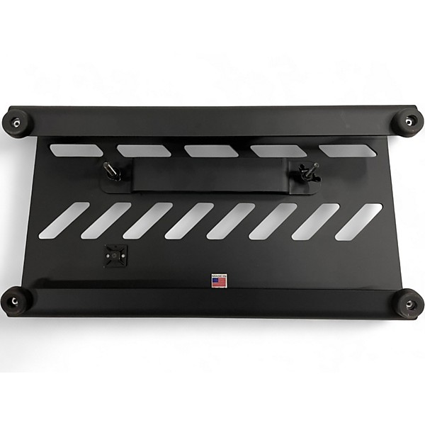 Used Gator SMALL PEDALBOARD WITH BAG Utility Bag