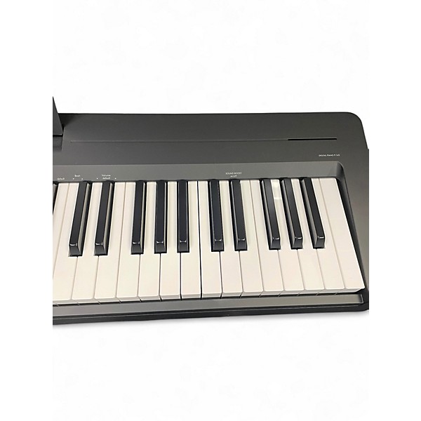 Used Yamaha P143 Digital Piano
